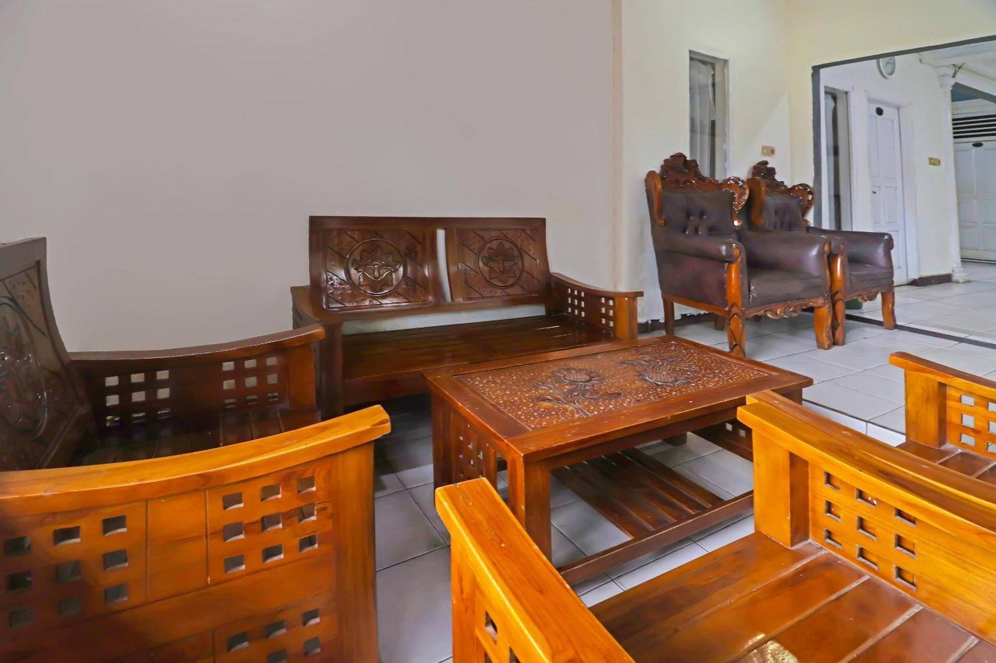 Oyo 92484 Wisma Permata Syariah Bangko Exteriör bild